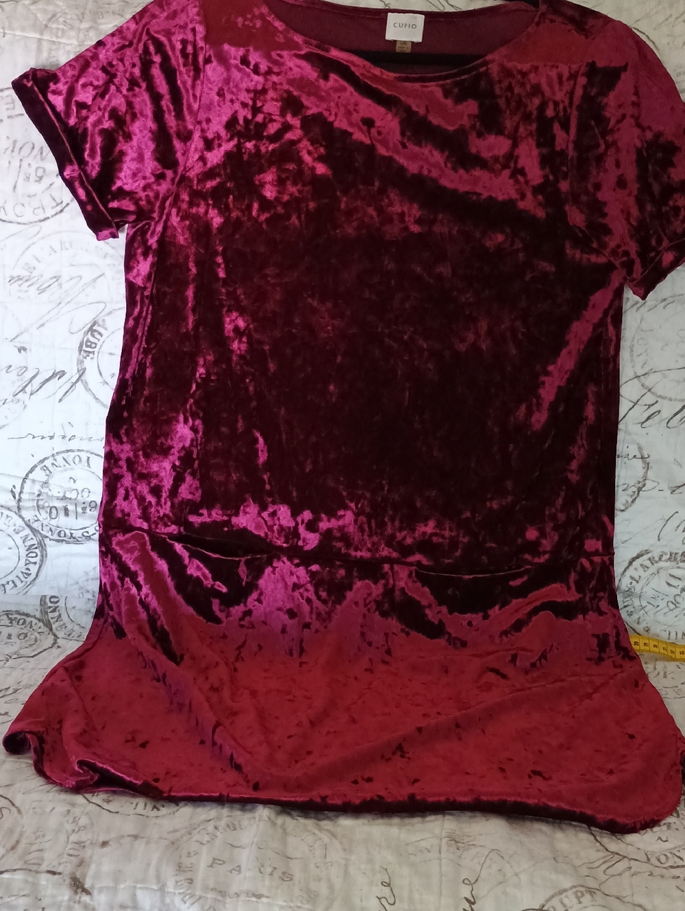 Velvet Knee Length Shot Sleeve Dark Red Dress with Pockets.